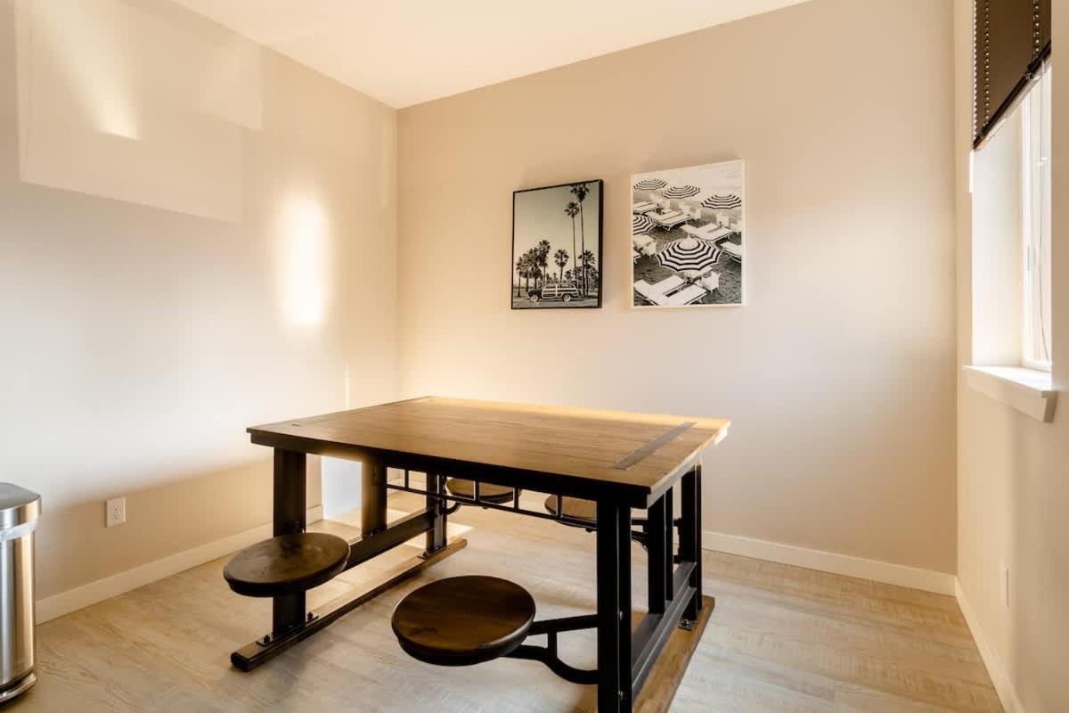 Appartement Santa Monica Vibes In Pdx - Food Carts & Roasters